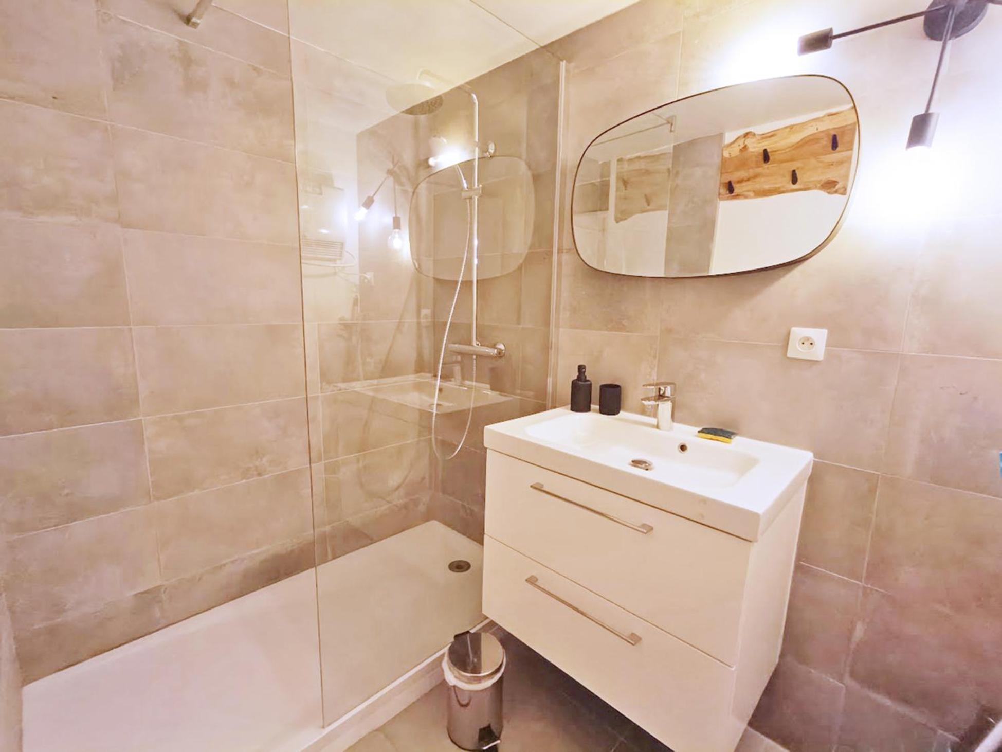 Le Nid De Juliette, T3 Duplex, Parking, Cave Apartment Bagneres-de-Luchon ภายนอก รูปภาพ