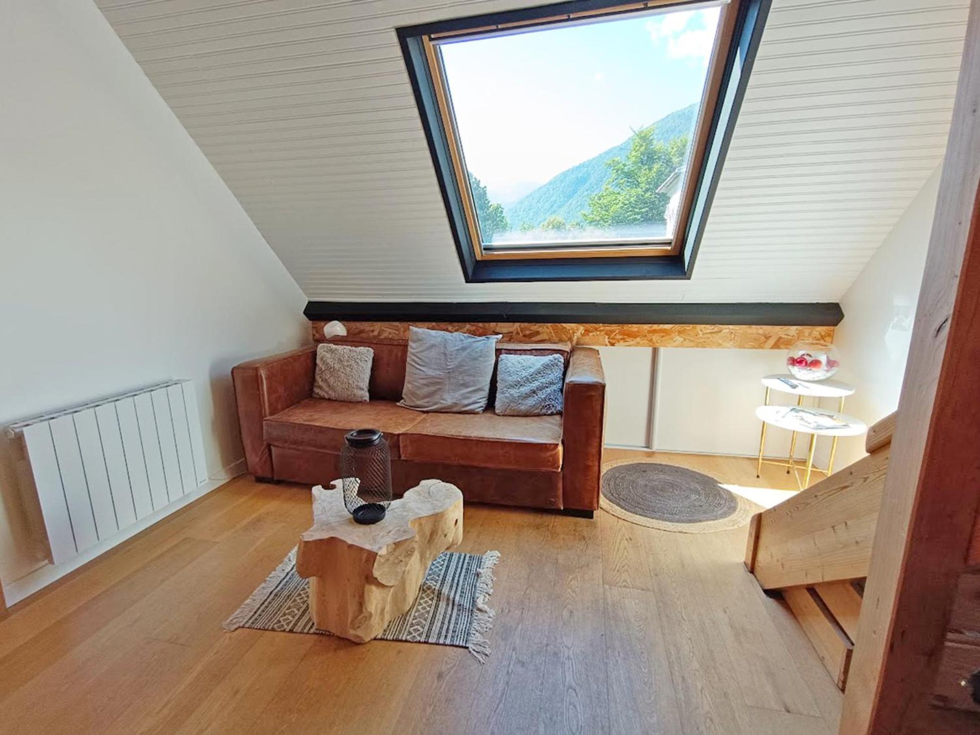 Le Nid De Juliette, T3 Duplex, Parking, Cave Apartment Bagneres-de-Luchon ภายนอก รูปภาพ
