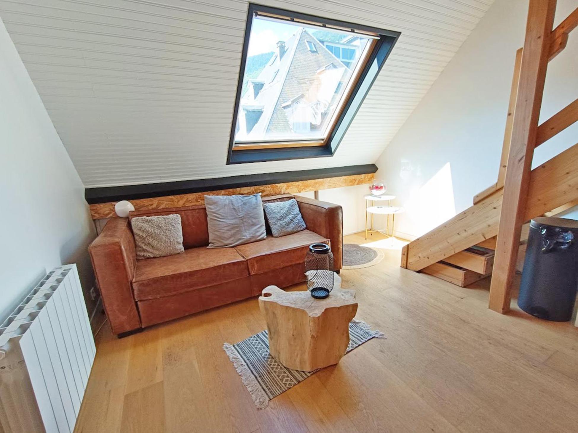Le Nid De Juliette, T3 Duplex, Parking, Cave Apartment Bagneres-de-Luchon ภายนอก รูปภาพ